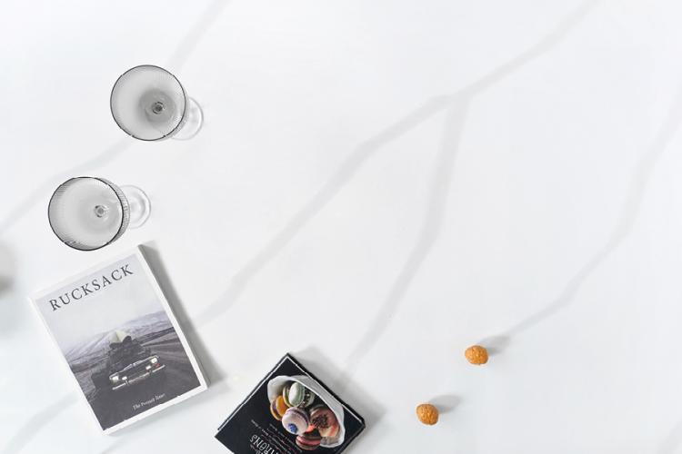 Calacatta Luna, HIMACS - Solid Surface Countertops | LX Hausys US